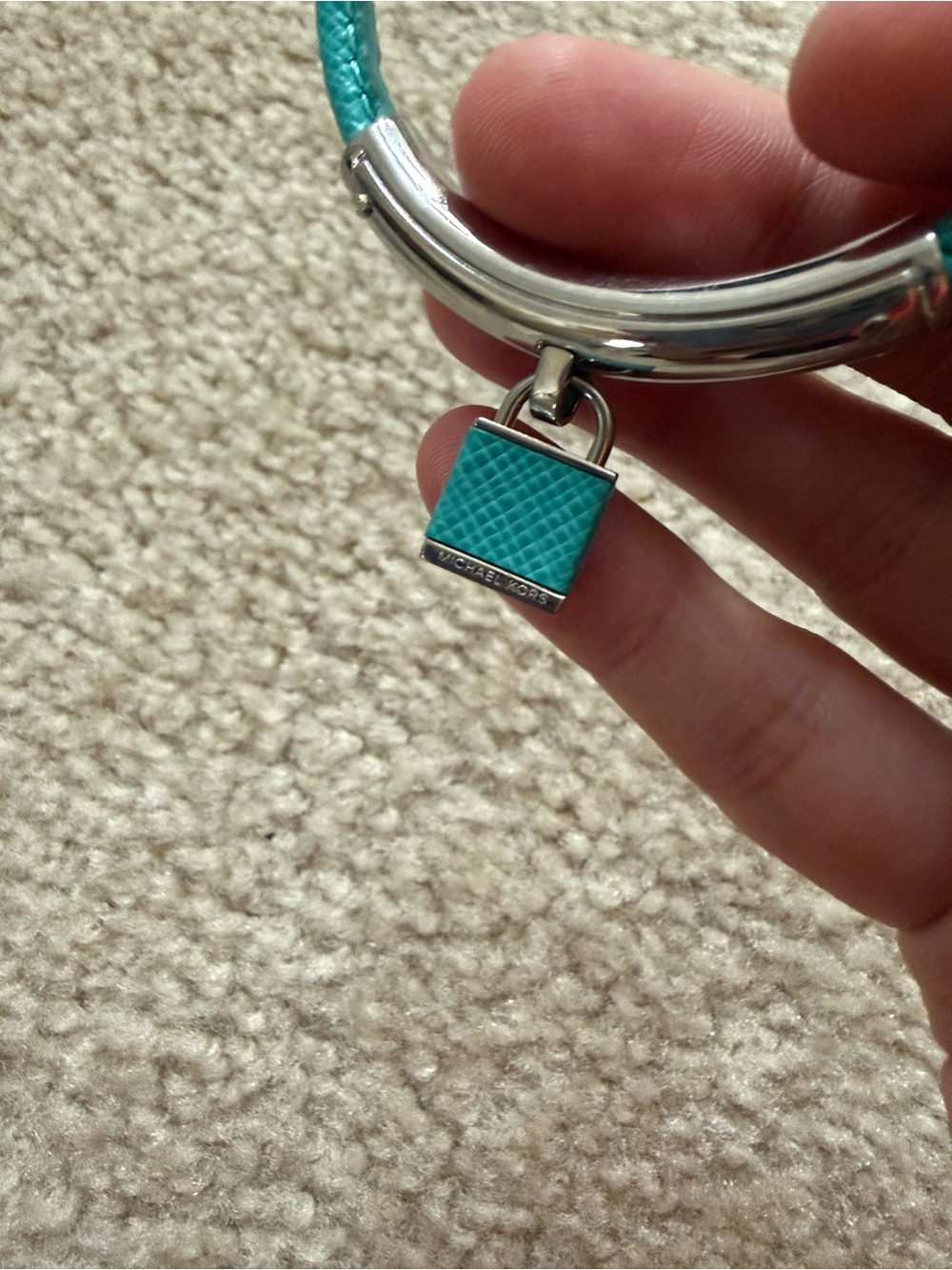NWOT Michael Kors Turquoise Silver Leather Padlock Bracelet - Picture 3 of 5
